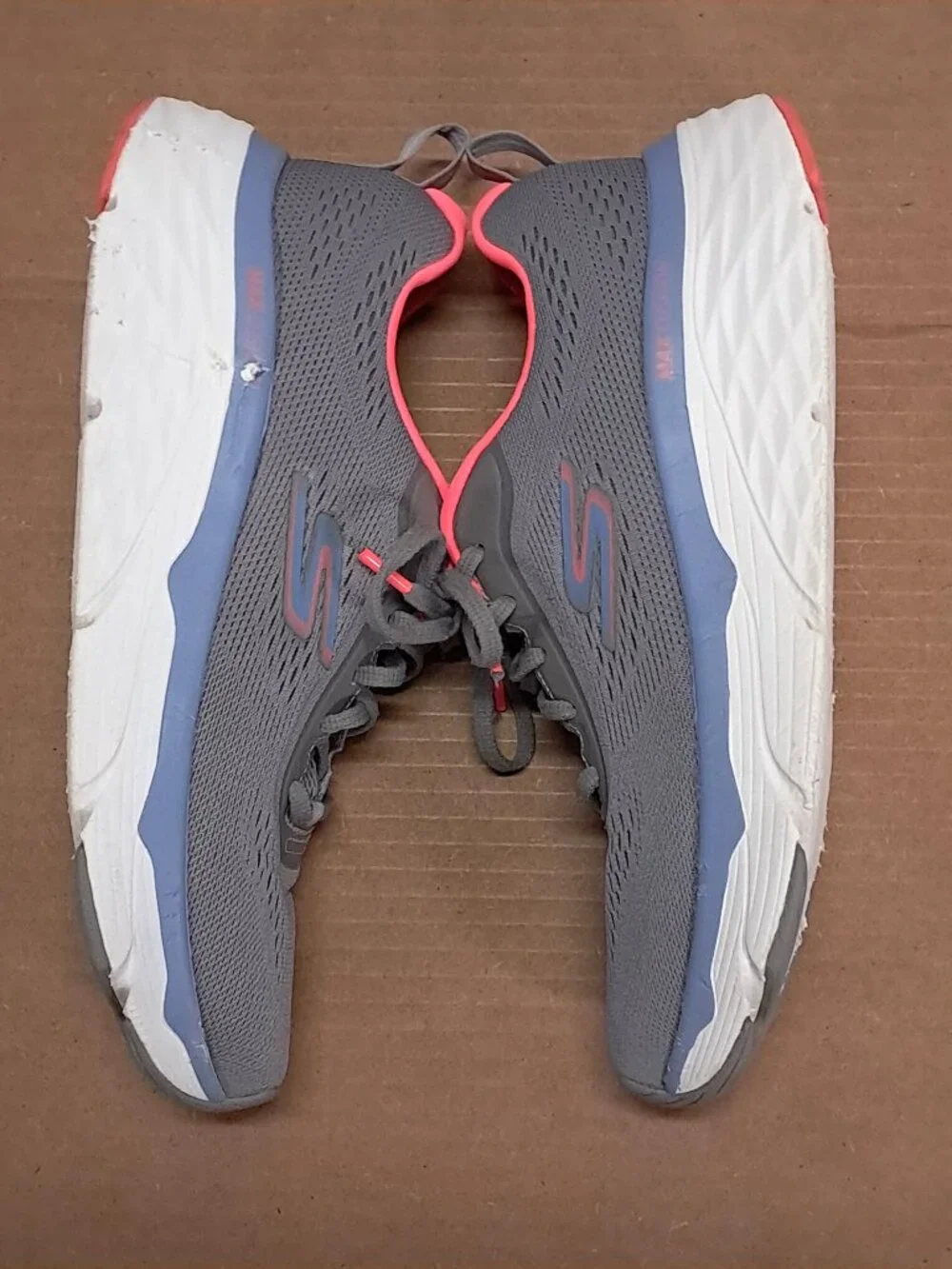 Skechers Max Cushioning Go Run Shoes Women 9.5 Gray Pink Athletic 128551 GYCL